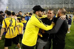 ΑΕΛ - Ολυμπιακός: Στον τελικό με... ζωγραφιά του κορυφαίου Μεντόσα! (Φώτος)