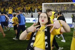 ΑΕΛ - Ολυμπιακός: Στον τελικό με... ζωγραφιά του κορυφαίου Μεντόσα! (Φώτος)