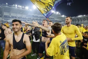 ΑΕΛ - Ολυμπιακός: Στον τελικό με... ζωγραφιά του κορυφαίου Μεντόσα! (Φώτος)