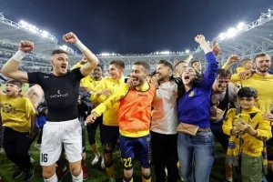 ΑΕΛ - Ολυμπιακός: Στον τελικό με... ζωγραφιά του κορυφαίου Μεντόσα! (Φώτος)