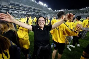 ΑΕΛ - Ολυμπιακός: Στον τελικό με... ζωγραφιά του κορυφαίου Μεντόσα! (Φώτος)
