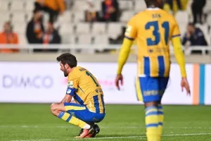 2+2/ΑΠΟΕΛ