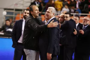 Ζουρνατσίδης για Μπάνε: «Αδελφέ μου, σου αξίζουν όσα γίνουν απόψε και άλλα τόσα»