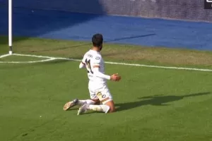 Έφυγε... από το κέντρο και το "κάρφωσε" ο Τάμαρι! (βίντεο)