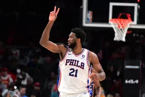 Πρώτος σκόρερ και επίσημα στο NBA ο Εμπίντ