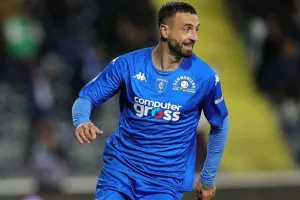 «Λύγισε» τη Λέτσε και ξεφεύγει η Έμπολι!