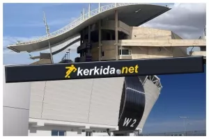 Νωρίς στα γήπεδα/Εδώ... βγαίνει το ζευγάρι 