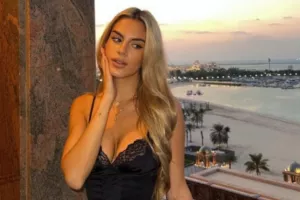 Μαρία Γκουαρντιόλα: Πήγε στην Ίμπιζα... 