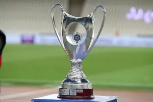 Εισήγηση/Mε Κύπριους ΡΕΦ στον τελικό!