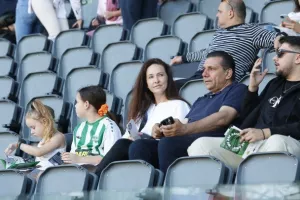 (Φωτορεπορτάζ) Ο κόσμος στο Άρης - ΑΠΟΕΛ