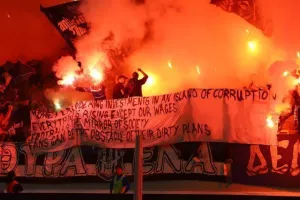 (Φωτορεπορτάζ) Ο κόσμος στο Απόλλων - Πάφος FC