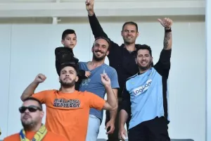 (Φωτορεπορτάζ) Ο κόσμος στο Άρης - ΑΠΟΕΛ