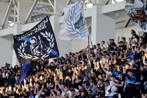 (Φωτορεπορτάζ) Ο κόσμος στο Απόλλων - Πάφος FC