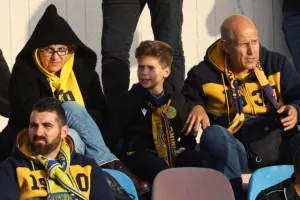 (Φωτορεπορτάζ) Ο κόσμος στο Μακάρειο