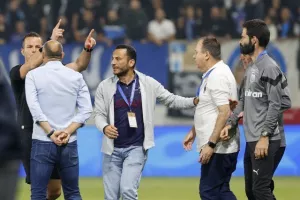 Έντονες διαμαρτυρίες και αποβολή για Μπογκντάν Αντόνε! (φώτος)