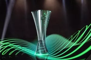 Η Φιορεντίνα περιμένει τις άλλες τρεις για να «κλείσουν» τα ημιτελικά