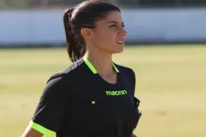 Η Ζωή Σταύρου σφυρίζει τον τελικό