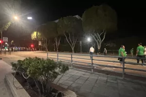Ένταση και δακρυγόνα, σταμάτησε για λίγο η πορεία του λεωφορείου (φώτος)