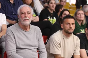 Τρίσκο με Λευκαρίτη