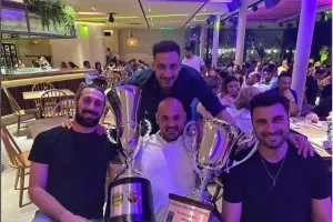 Oι νταμπλούχοι!