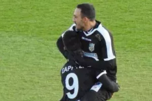 Deal με Θεοδούλου