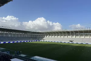 Oι εντεκάδες στο ΑΕΛ - Δόξα