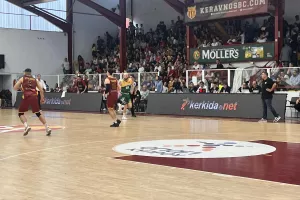 Κεραυνός - ΑΕΚ: Break... και "κιτρινοπράσινο" double! (φώτος)