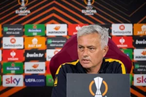 Μουρίνιο: «Κάποιοι παίκτες της Λεβερκούζεν θα μπορούσαν να τρέξουν στους… Ολυμπιακούς Αγώνες»