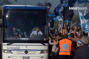 Το πάρτι συνεχίστηκε στο προπονητικό κέντρο της Νάπολη (βίντεο)