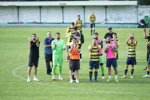 Κάλεσμα για... βροντερό παρών στην Πύλα