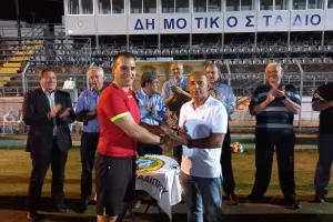 Nταμπλούχος ΟΕΠΛ ο "Χαλλουμάς FC" (φώτος)