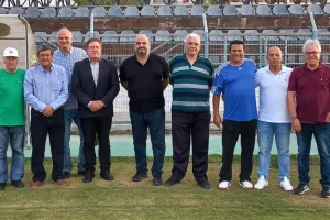 Nταμπλούχος ΟΕΠΛ ο "Χαλλουμάς FC" (φώτος)