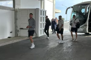 (Φώτος) Στο γήπεδο η ΑΕΚ