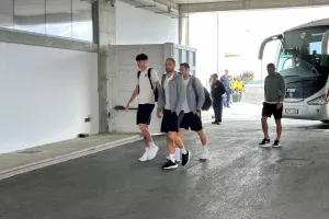 (Φώτος) Στο γήπεδο η ΑΕΚ