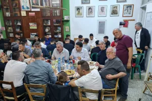 Τίμησε τους ποδοσφαιριστές και Ομόνοια/ΦΩΤΟΣ