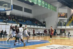 AEK - Kεραυνός: Βreak με super Κρουμπάλι και... Game-5! (φώτος)