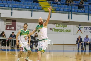 (ΦΩΤΟΡΕΠΟΡΤΑΖ) Πετρολίνα ΑΕΚ-Κεραυνός