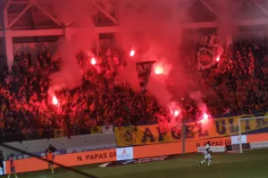 Pyro show με την έναρξη του δεύτερου ημιχρόνου (φώτος)