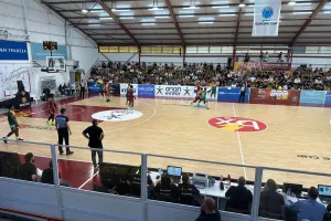 Κεραυνός - ΑΕΚ: Κράτησε την έδρα του και... έμεινε ζωντανός!
