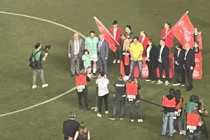 ΦΩΤΟΣ/Το σήκωσε η Ομόνοια!