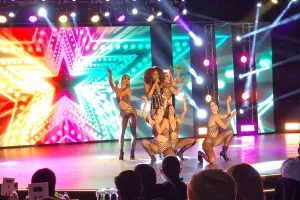 Δυνατό show!