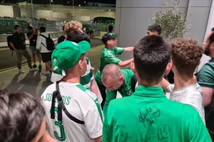 "Nτου" Ομονοιατών σε Φώτη Παπουλή! (φώτος)