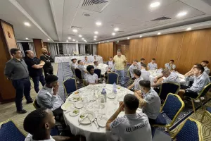 ΑΕΛ: "Ντόπες" Σοφοκλέους στο ξενοδοχείο, παρών και ο Ν. Χριστοδουλίδης (φώτος)