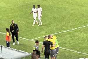 Υποβασταζόμενος ο Μιραλάς
