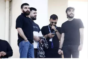 Στο πλευρό του ΠΑΟΚ Γιώργος και Νίκος Σαββίδης 