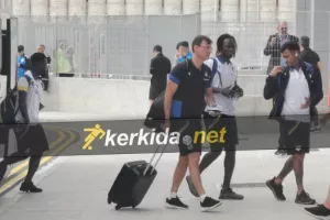 Φωτορεπορτάζ από την άφιξη του ΑΠΟΕΛ