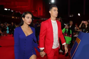 Αντίδραση από τη μητέρα του CR7/"Είναι όλα ψέματα..."