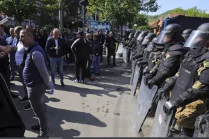 Ένταση στο Κόσοβο: Παρεμβάσεις ΕΕ και ΗΠΑ για αποκλιμάκωση