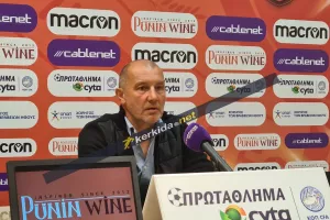 "Πολλά- πολλά συγχαρητήρια/Δεν είναι όλα μαύρα, γράφουν και βρίζουν τους παίκτες"