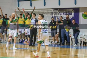 "Χαϊδεύει" τον τίτλο η Πετρολίνα AΕΚ! (φώτος)